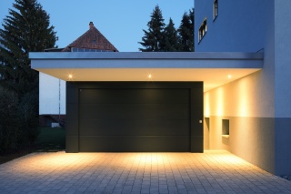 Garage bei Nacht Garage bei Nacht