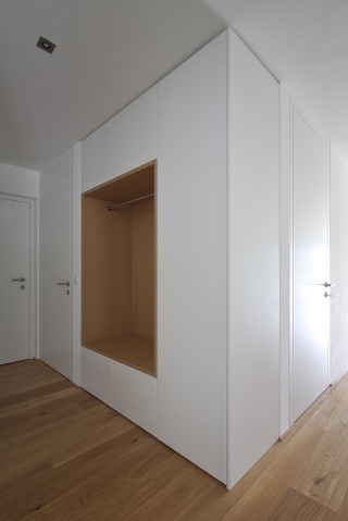 Eingang und Garderobe Eingang und Garderobe